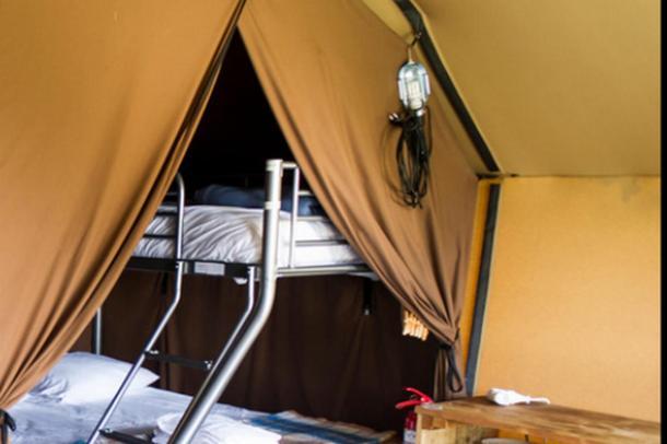 Camping Onlycamp Les Tuilleres Vercheny 外观 照片