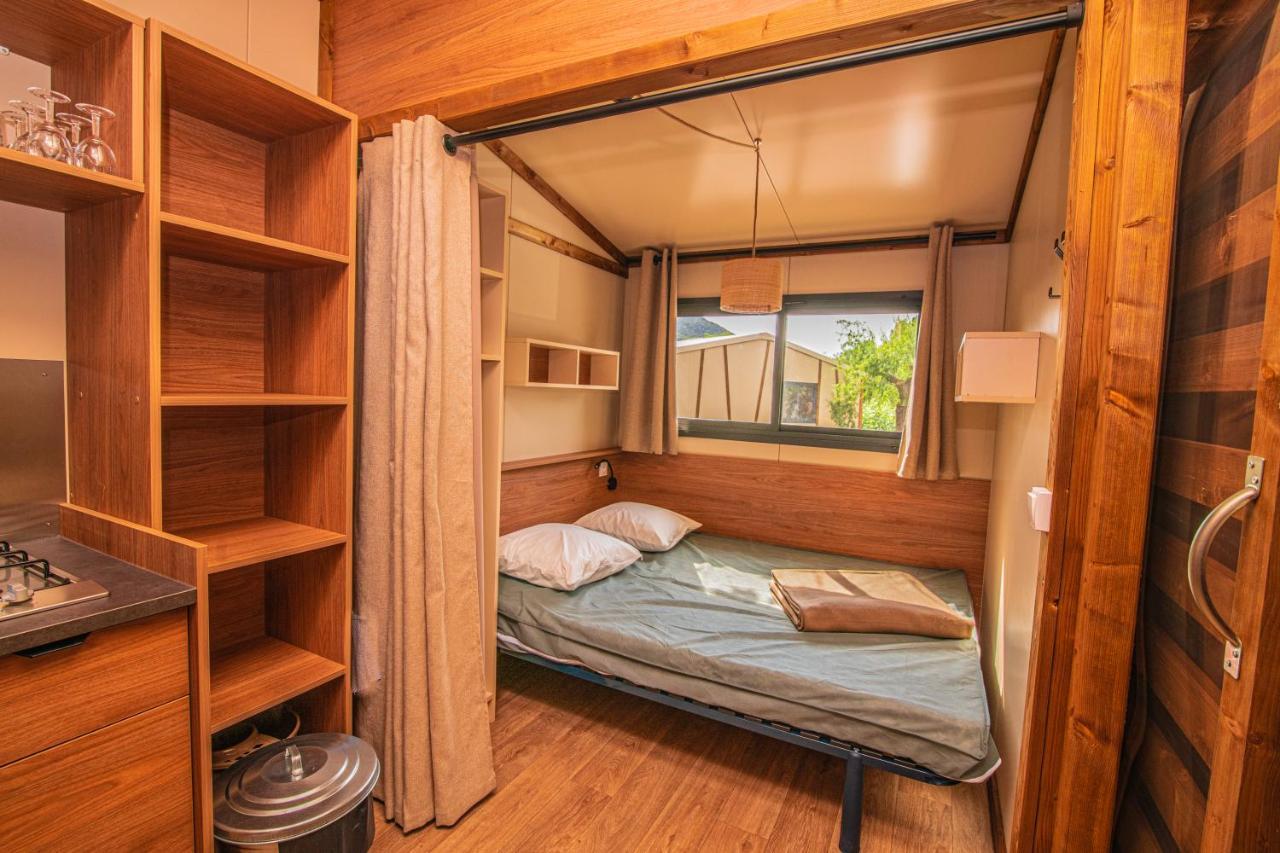 Camping Onlycamp Les Tuilleres Vercheny 外观 照片