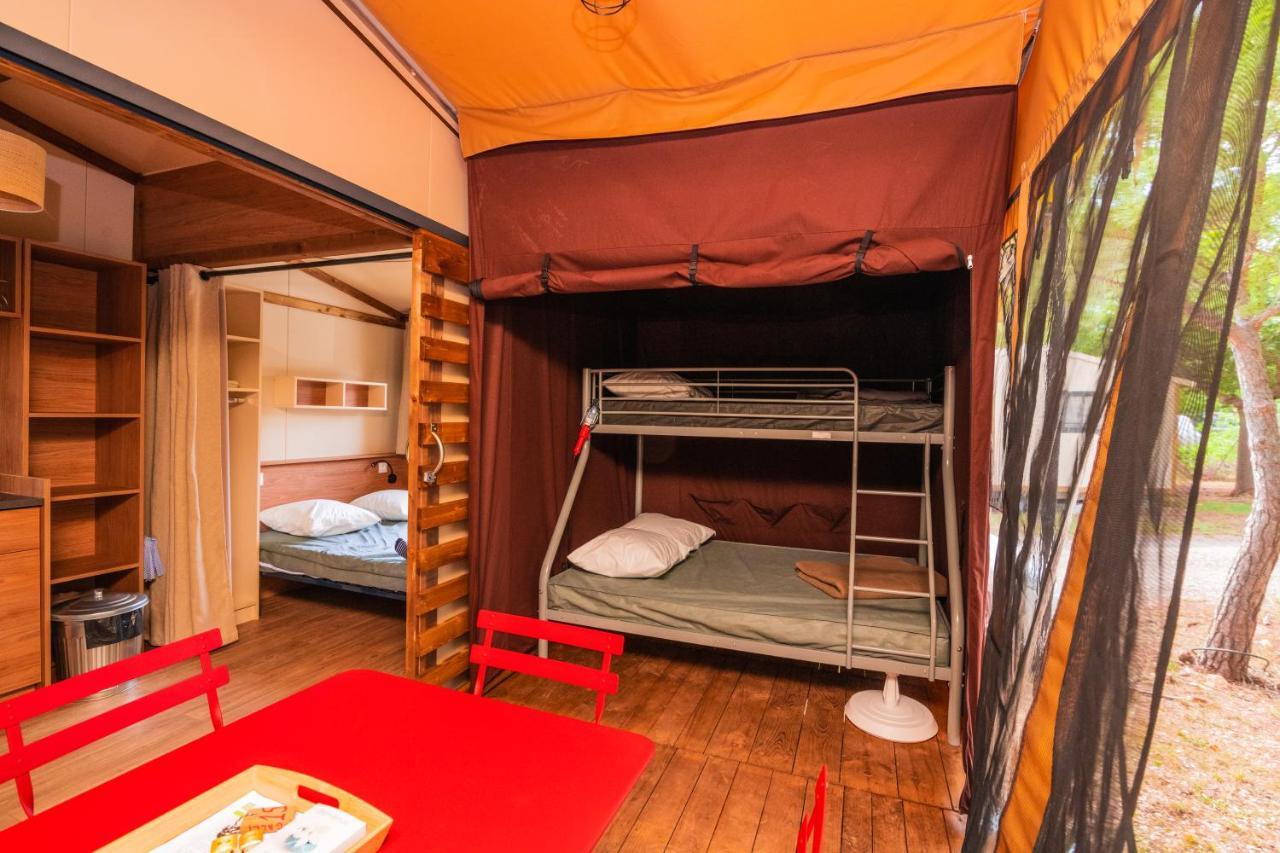 Camping Onlycamp Les Tuilleres Vercheny 外观 照片